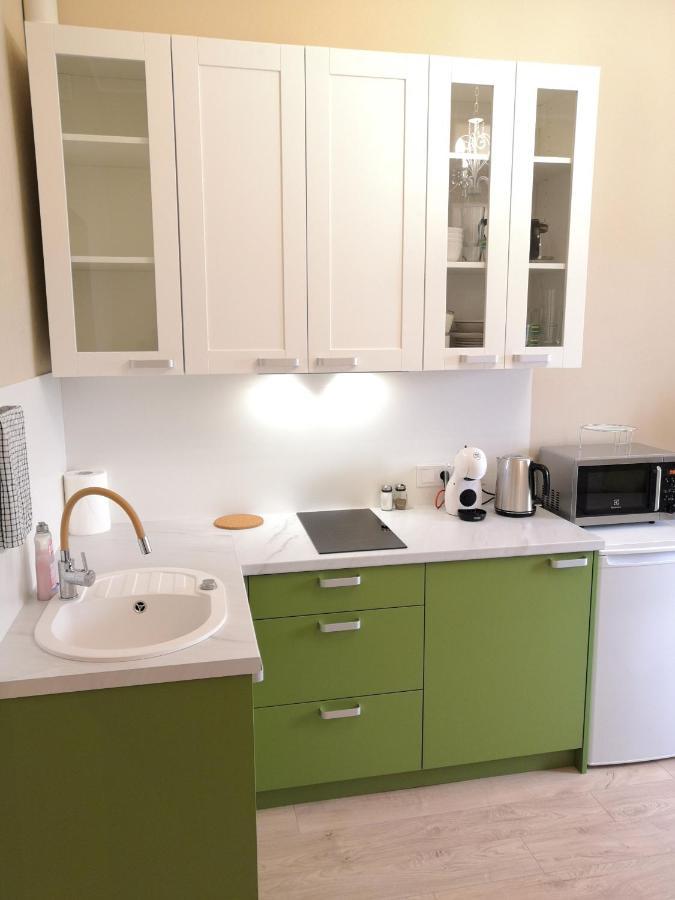 Cosy One Seperate Bedroom Apartment In City Center, Perfect For Family Trip. Riga Exteriér fotografie